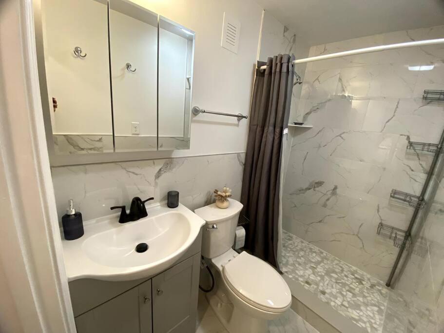 Cozy Boston Getaway Apartment! Free Parking Bagian luar foto